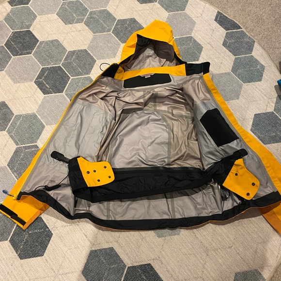 Westcomb Revanant Jacket - Picture 4 of 9